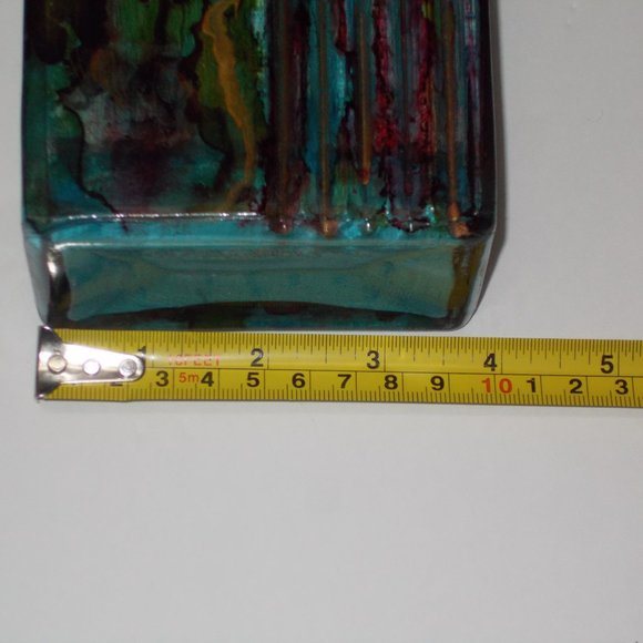 Beautiful glass decanter hand painted with alchol ink - Picture 9 of 10
